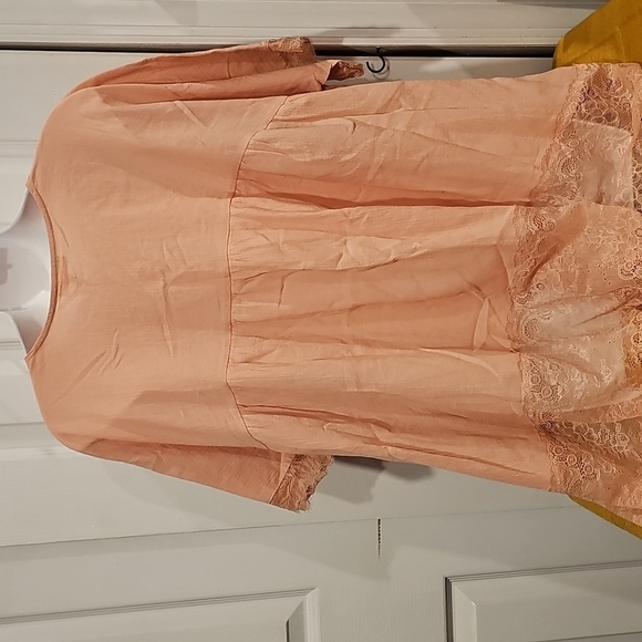 Easel Pink Lace Trim Top Sz S NWT - Picture 2 of 9